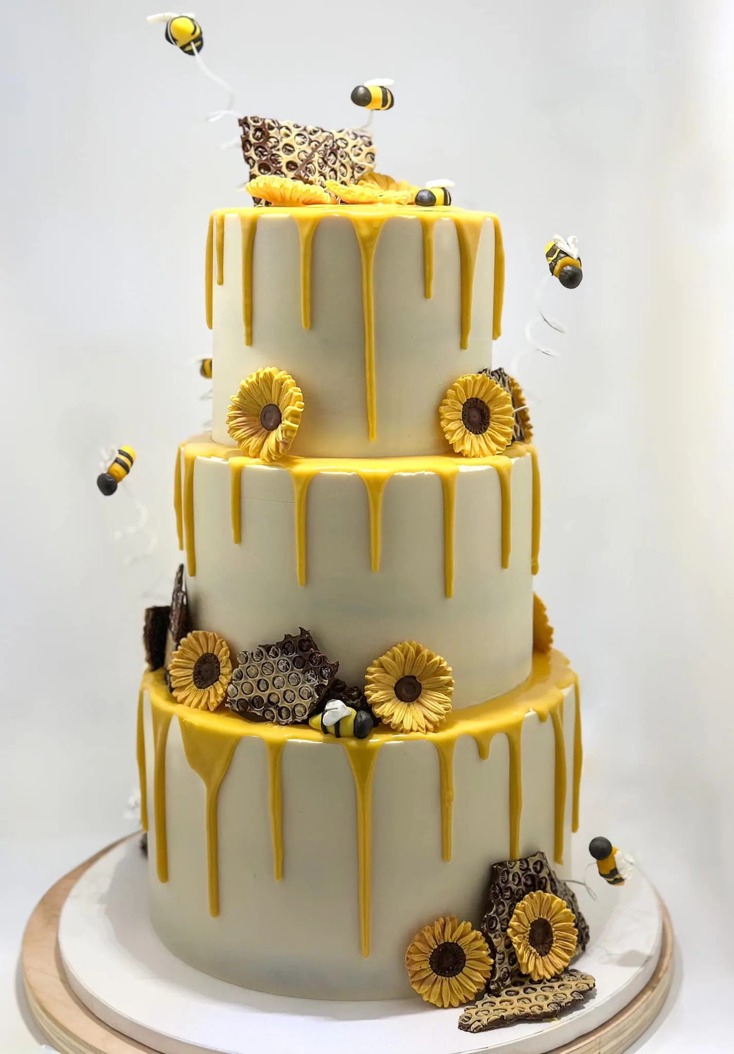 Custom cake handcrafted by Marta's Cakes in Jackson, New Jersey