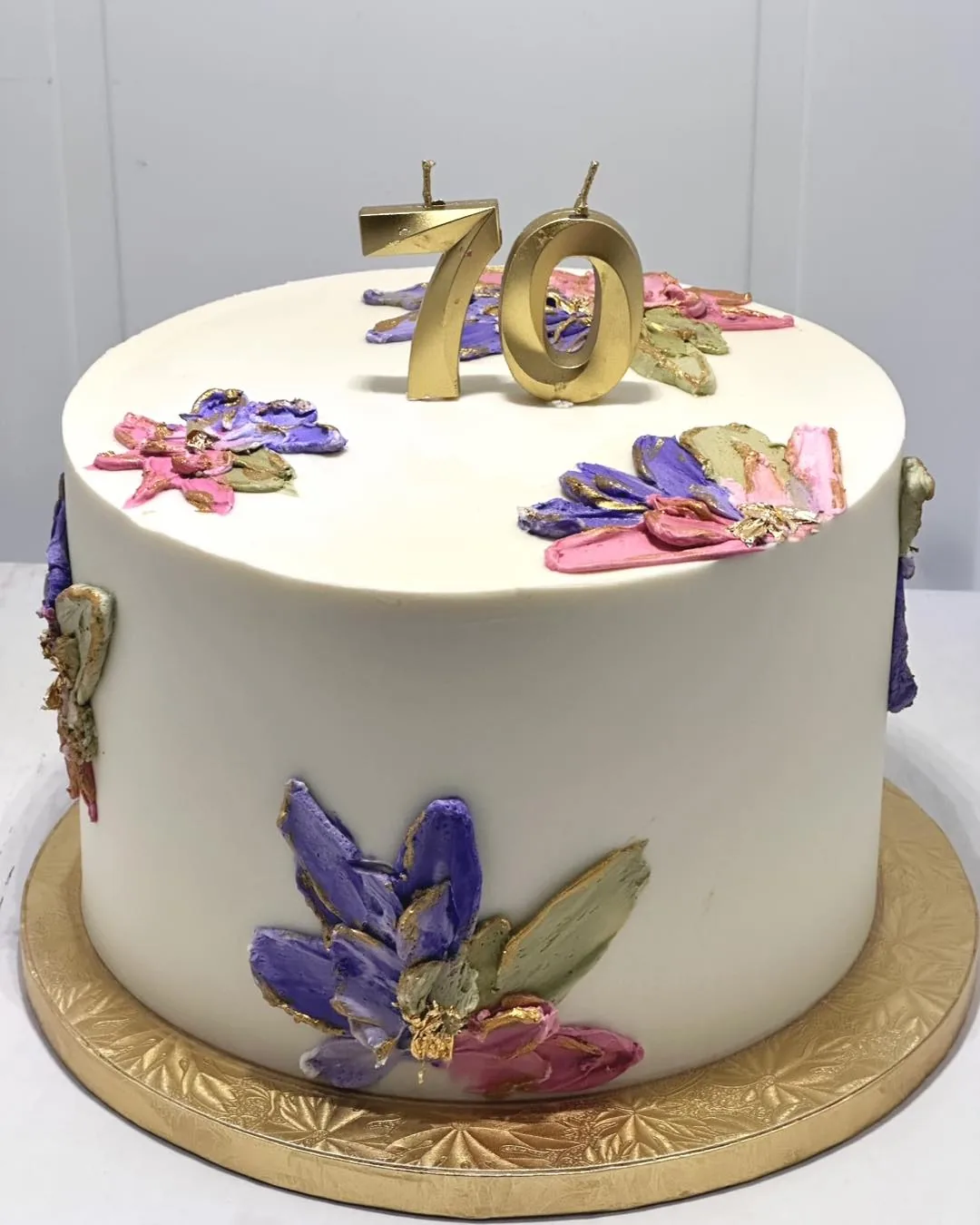 Custom cake handcrafted by Marta's Cakes in Jackson, New Jersey